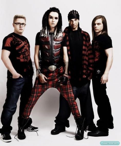 new-pics-2009-tokio-hotel-7600464-496-600.jpg